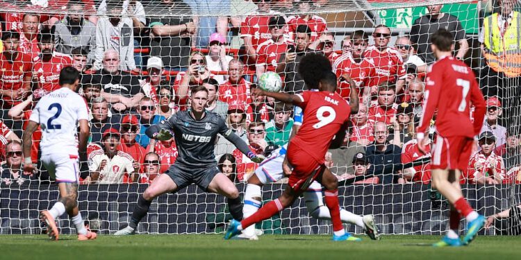 Liverpool 2-0 Crystal Palace – Premier liga UŽIVO: Rezultati uživo, vijesti o momčadi i ažuriranja s dva gola u pet minuta na Anfieldu dok Spursi trpe neuspjeh s ozlijeđenim Dominicom Solankeom dok gledaju na prvu ovogodišnju pobjedu