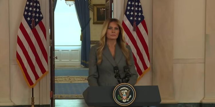 Ljutita Melania Trump progovorila o Epsteinu: ‘O meni kruže lažne priče’