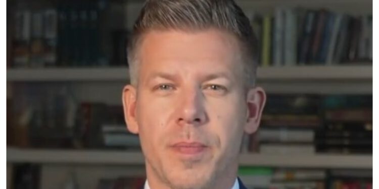 Magyar komentirao kartu Velike Mađarske: ‘Ne odričemo se 1000 godina povijesti’