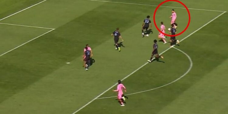 Messi, gol je remek djelo! Četiri čovjeka okolo, ali Leo zabija ovako