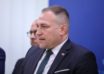 Ministar Vlajčić zaposlio rođakinju u ministarstvu, dobio paprenu kaznu