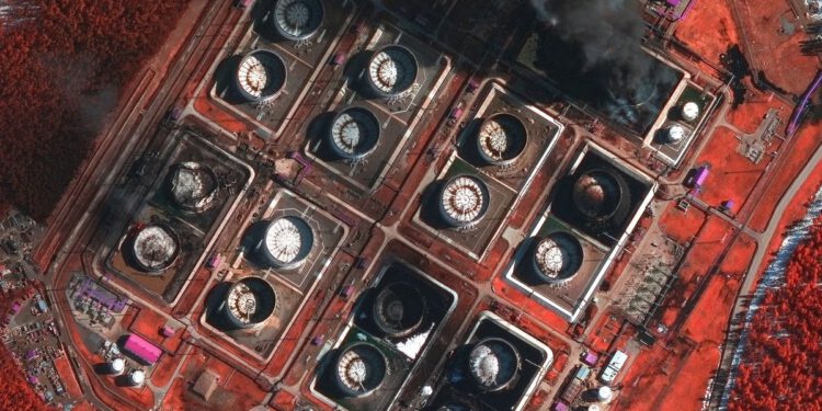 Najnoviji ukrajinsko-ruski rat: Kijev pojačava napade na Putinovu naftnu mrežu prkoseći zapadnim saveznicima