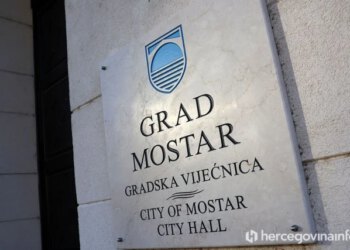 Narančasti grantovi u Mostaru: Mladi mogu dobiti do 2.300 KM za projekte