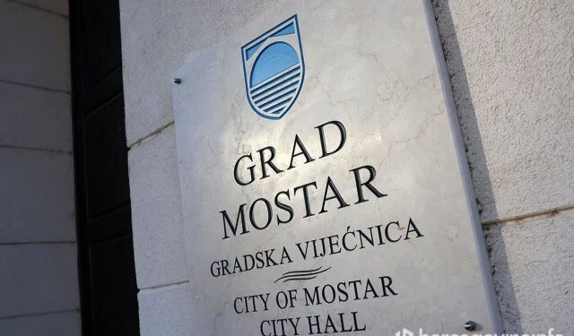 Narančasti grantovi u Mostaru: Mladi mogu dobiti do 2.300 KM za projekte
