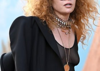 Natasha Lyonne ‘UKLONJENA s Delta leta’ nekoliko sati nakon nevjerojatnog pojavljivanja na premijeri treće sezone Euphorije