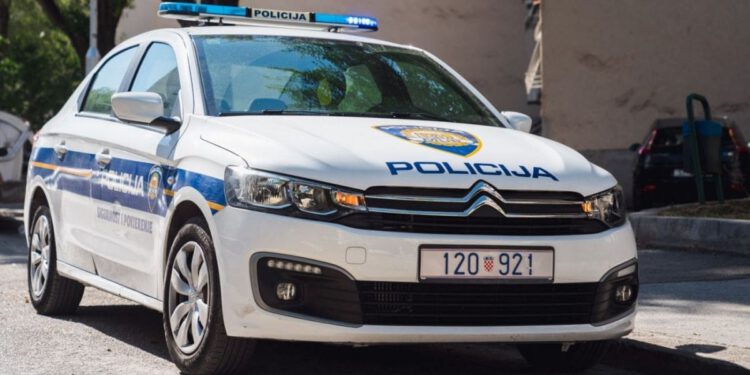 Niz automobila se sudario u Poljičkoj. Vozači se pozivaju na oprez