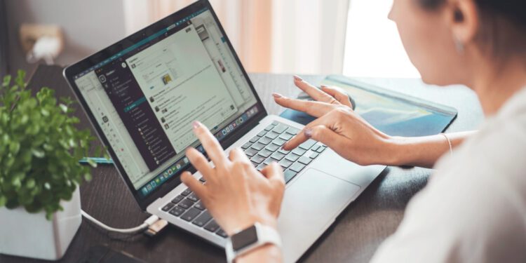 Novi laptopi koji se prodaju u EU moraju imati USB-C konektor