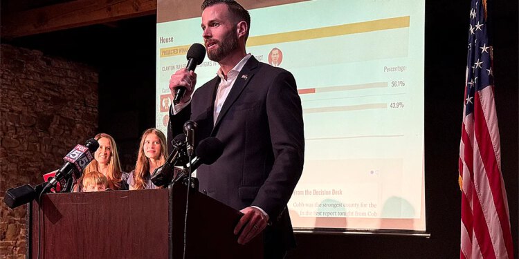 Novoizabrani predstavnik Georgije Clay Fuller prisegnuo je kako bi ojačao većinu u Zastupničkom domu republikanske stranke