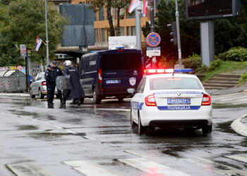 Nožem nasrnuo na Hrvaticu u Beogradu: Hitno je prebačena u bolnicu