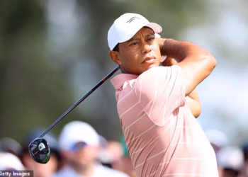 ‘Očajnički’ stav Tigera Woodsa o povratku golfu otkriven dok je Vanessa Trump stala na stranu borbene zvijezde