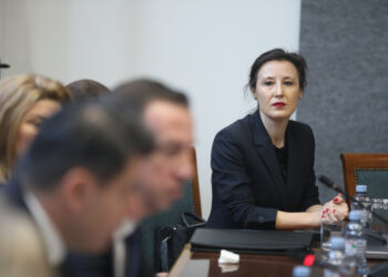 Orešković udarila po HDZ-u i Ličanima: ‘Ljubite ruke autokratu, poraz pameti i dostojanstva’