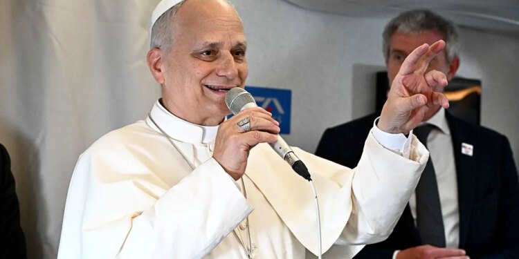 Papa Leo XIV kaže da njegove primjedbe o ‘tiranima’ nisu bile usmjerene na Trumpa: izvješće