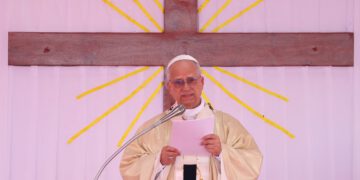 Papa Leo kaže da su ljudi ‘prevareni od strane bogatih’ u najnovijoj snažnoj propovijedi