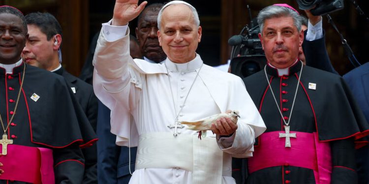 Papa Leo kaže da svijet ‘opustošuje šačica tirana’ nakon Trumpovih napada