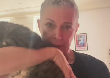 Partnerica Rickyja Gervaisa, Jane Fallon, dijeli pozitivne novosti o zdravstvenom stanju nakon operacije nakon što joj je dijagnosticiran rak dojke