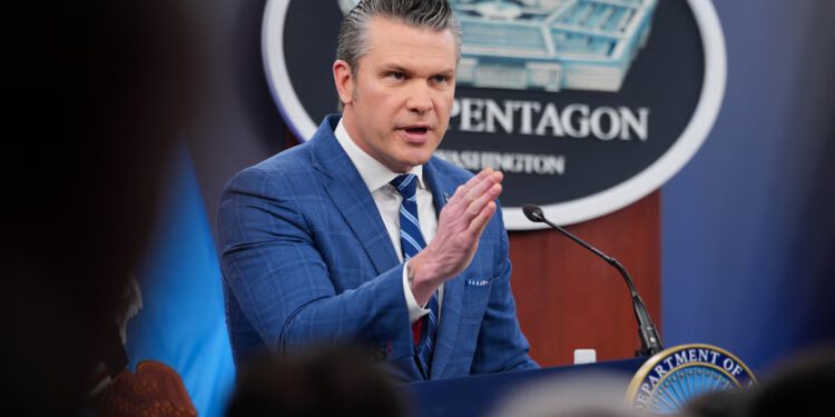 Pete Hegseth tvrdi da je Iran ‘molio’ za sporazum o prekidu vatre kako bi se zaustavio napad i prijetnje Trumpa