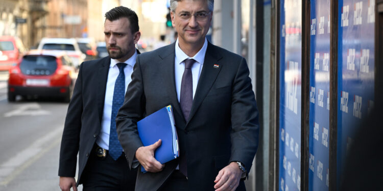 Plenković kao ‘gospodar triju mora’ dočekuje svjetsku elitu, a pogledajte gdje će biti Milanović