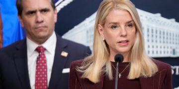 Pogled na Todda Blanchea, bivšeg Trumpovog odvjetnika kojeg je predsjednik izabrao za vršitelja dužnosti državnog odvjetnika