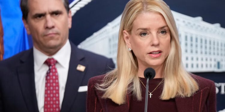 Pogled na Todda Blanchea, bivšeg Trumpovog odvjetnika kojeg je predsjednik izabrao za vršitelja dužnosti državnog odvjetnika