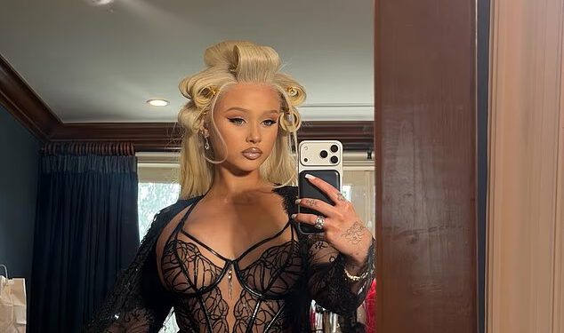 Pokćerka Kourtney Kardashian Alabama Barker zadirkuje ‘nešto zabavno učitavanje’ s oskudno odjevenom objavom