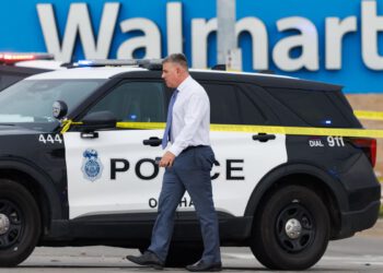 Policija je ubila ženu nakon što je izrezala dijete u pokušaju otmice u Walmartu