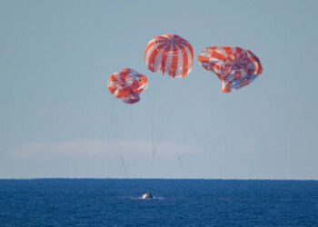 Posada NASA-ine misije Artemis II oko Mjeseca sigurno se vratila na Zemlju
