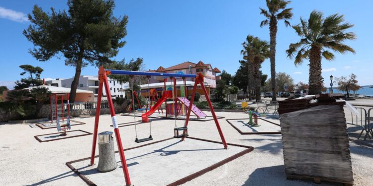 Potpuna obnova školskog i košarkaškog igrališta na Viru