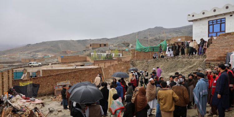 Potres u Afganistanu ubio je osam članova iste izbjegličke obitelji koja se vraćala iz Irana