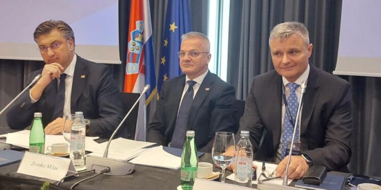 Predstavnik Hrvata u mađarskom parlamentu: ‘Odnosi su narušeni, pred nama je razdoblje nepoznanica’