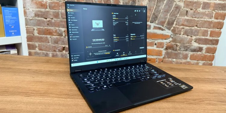 Pregled prijenosnog računala Asus TUF Gaming A14 (2026).