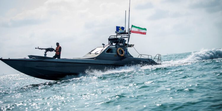 Preostala iranska ‘flota komaraca’ ostaje značajna prijetnja u Hormuškom tjesnacu