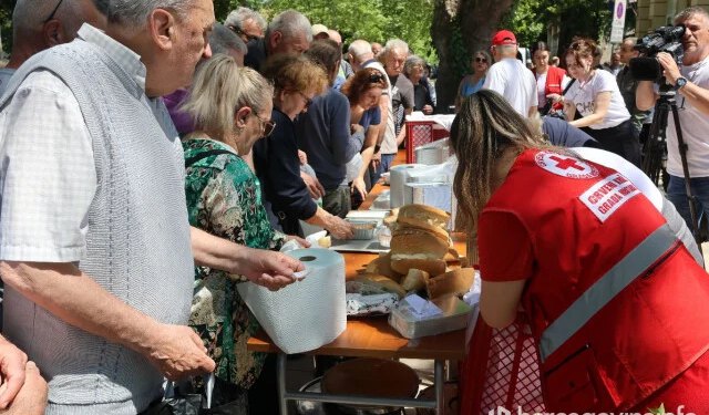 Proslava 1. svibnja u Mostaru uz grah i kobasice