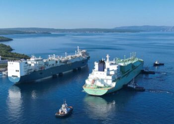 Prvi brod za prijevoz UPP-a iz Senegala stigao na Terminal u Omišlju