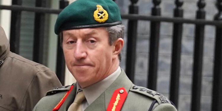 Prvi gospodar mora priznaje da Kraljevska mornarica nije spremna za rat