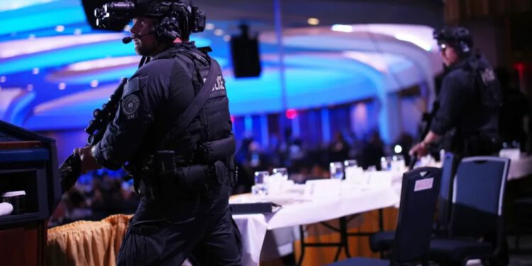 Pucnjava na večeri dopisnika Bijele kuće: Pokušan napad na vladine dužnosnike