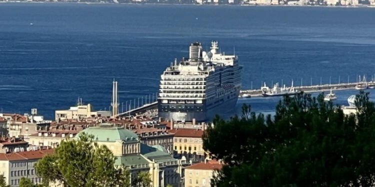 Rijeka sve jača na cruise karti