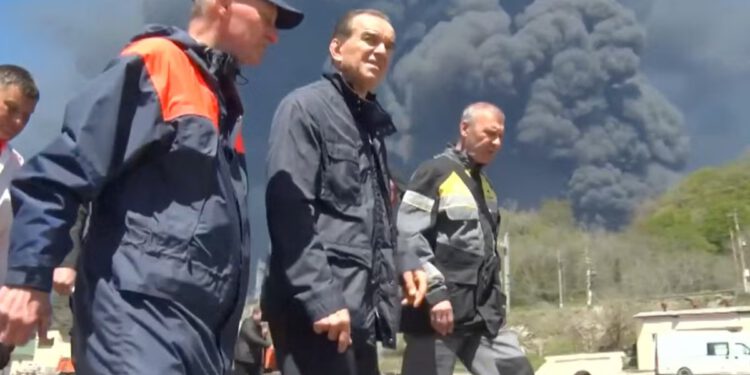 Rusija se bori da obuzda ‘masivni’ požar u rafineriji nafte Tuapse nakon trećeg ukrajinskog udara u dva tjedna