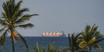 SAD će se globalno ukrcati na brodove povezane s Iranom ‘za nekoliko dana’ – WSJ — RT World News