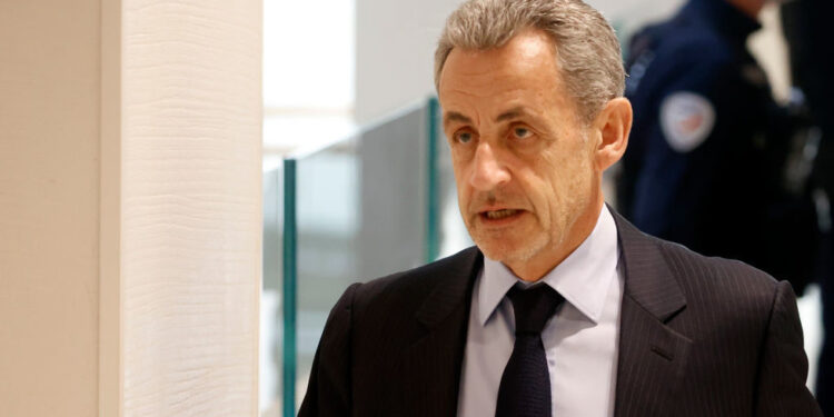 Sarkozy negira da je od Gadafija uzeo ‘ijedan cent’ — RT World News