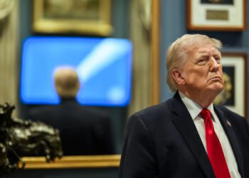 Sat otkucava, čeka se Trumpova naredba: Amerikanci će uskoro blokirati Hormuz i iranske luke