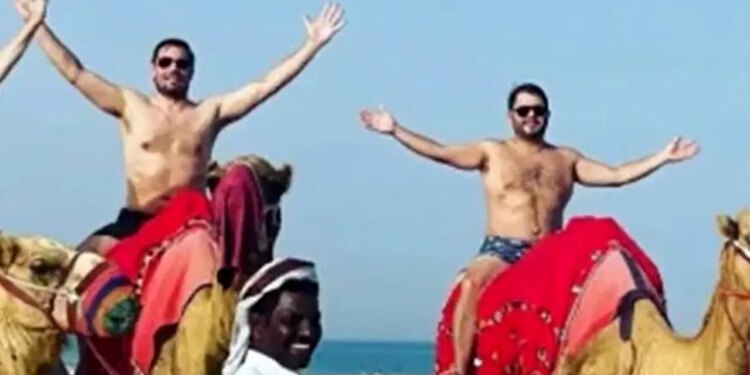 Saveznici osuđuju demokratskog senatora zbog pokušaja diskreditiranja žene koja je podigla optužbe protiv Swalwella