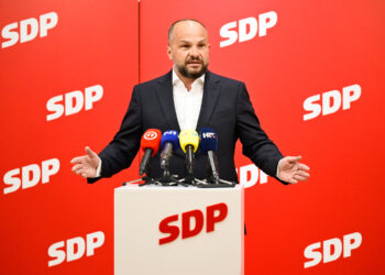 Šef SDP-a žestoko udario na Plenkovića: ‘Hrvatska nije HDZ-ovo lovačko društvo, nećete nas ucijeniti’
