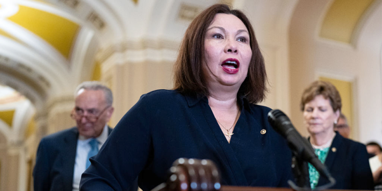 Senator Duckworth zahtijeva da TSA vrati sigurnosnu politiku zračne luke