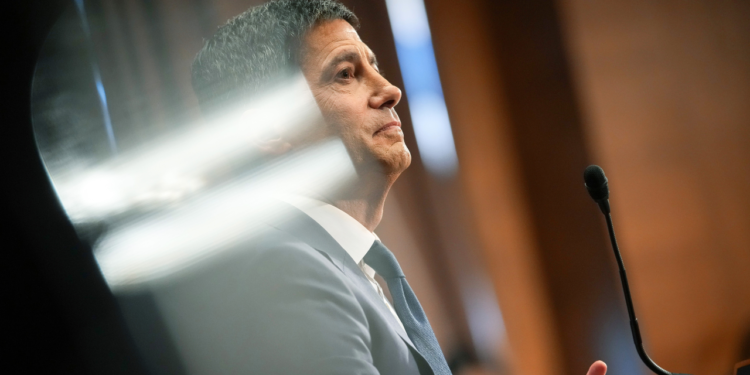 Senatski odbor za bankarstvo trebao bi u srijedu glasovati o izboru Trumpovog Feda za Warsha