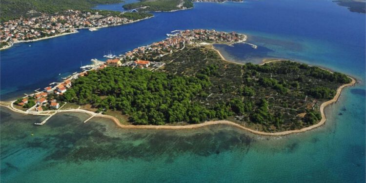 Šibenik dobio 312.920,00 eura za četiri projekta na otocima