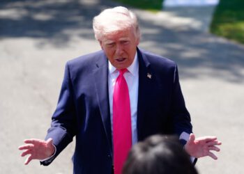 ‘Siguran sam da je Papa sjajan tip’: Trump inzistira da ne ratuje s Leom, ali onda širi laž o katoličkom vođi