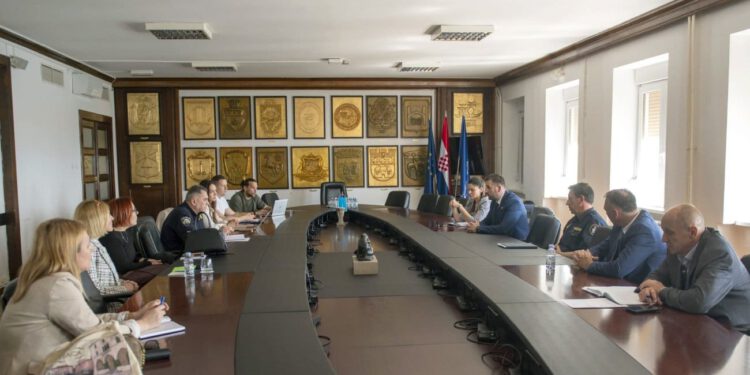 Sigurnost i red u prvom planu. U Banovini održan sastanak, evo o čemu je riječ