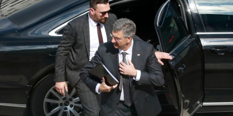 Sklopili pakt s Plenkovićem i sada im je opasno počelo kuhati: ‘Medeni mjesec neće dugo trajati’