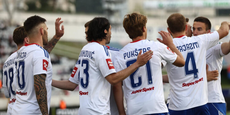 Sportske novosti – Dojam nakon pobjede Hajduka je apsurdan! Bijeli su blijedi, a igrač utakmice iz redova