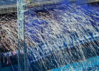 Sportske novosti – FOTO: Emotivne scene i spektakularna koreografija na Maksimiru! Koga to prate skauti bivšeg europskog prvaka?